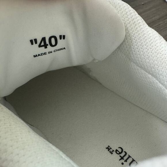 Off-White Glove Round Toe Sneakers Size 40/10 Chunky Authentic Designer - Picture 8 of 10